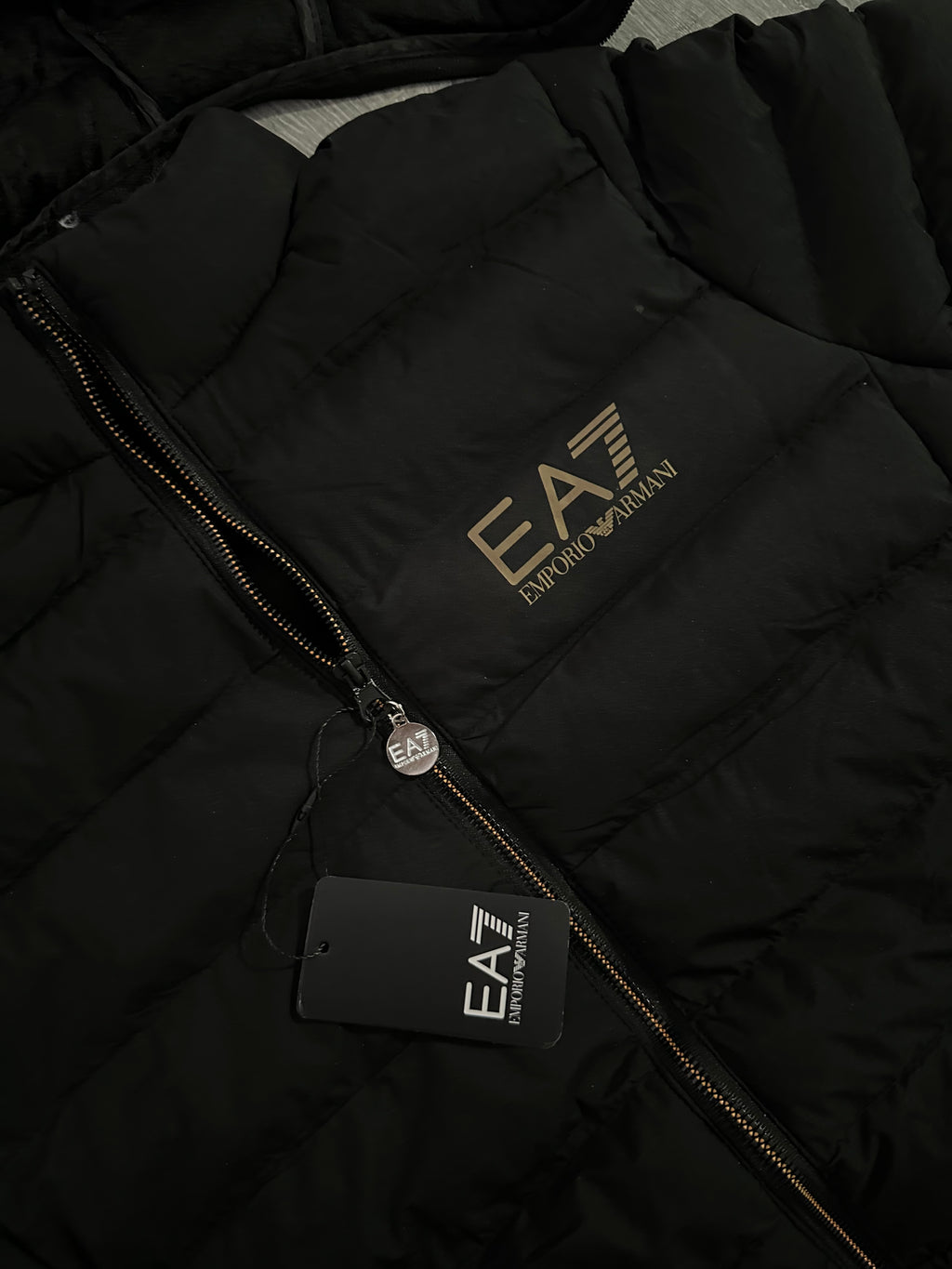 CHAQUETA EA7