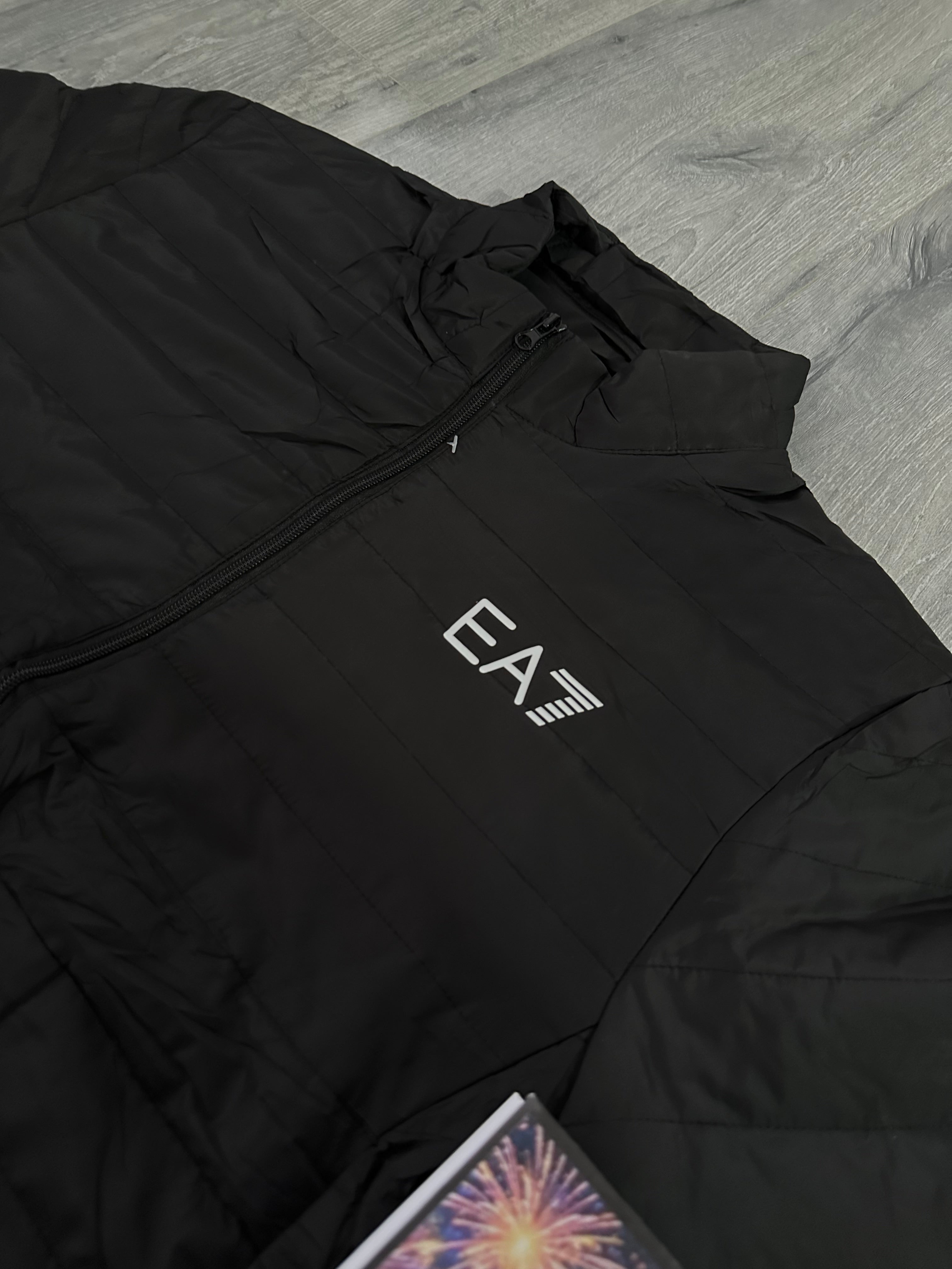 CHAQUETA EA7 BLACK